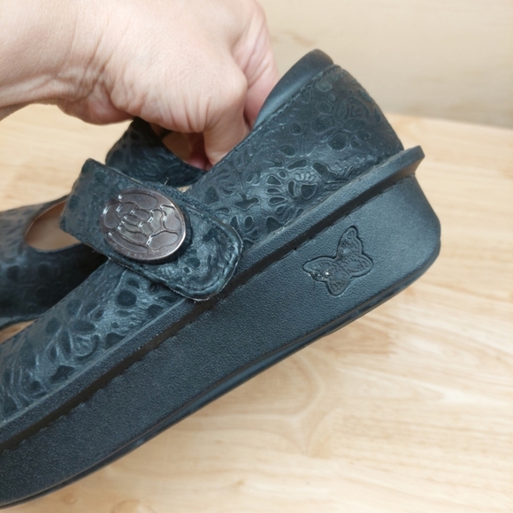 Alegria Paloma PAL Embossed Floral Black Mary Jane Clogs Shoes EU36 - Picture 7 of 9